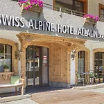 Swiss Alpine Allalin מלון
