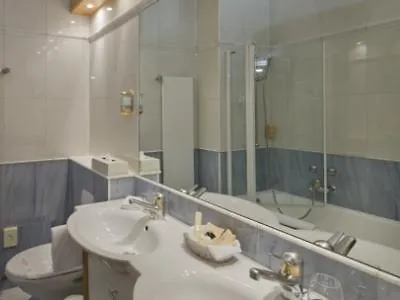 Swiss Alpine Allalin 4*