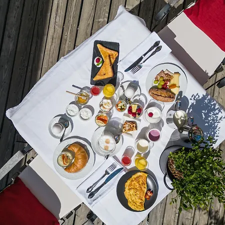 Swiss Alpine Allalin Hotel 4*