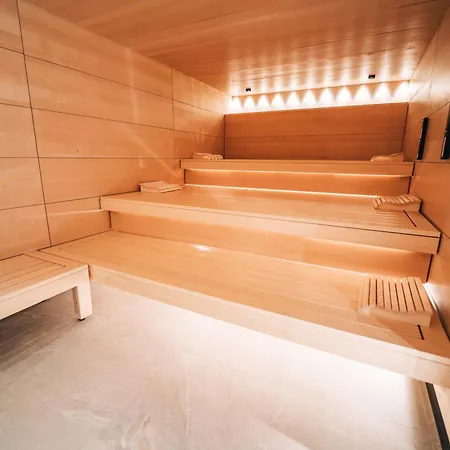 Swiss Alpine Allalin Hotel Zermatt