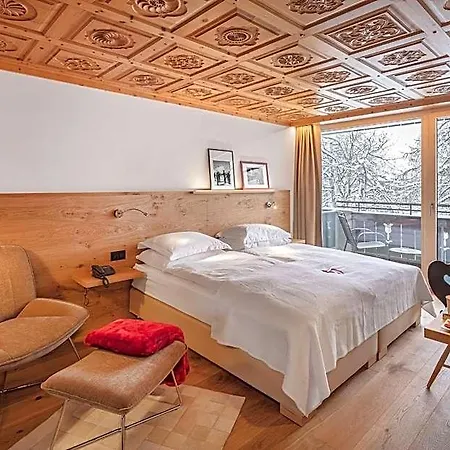 Swiss Alpine Allalin 4*