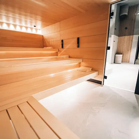 Swiss Alpine Allalin Hotel 4*