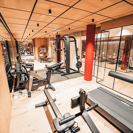 Swiss Alpine Allalin Hotel 4*