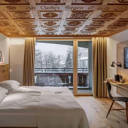 Swiss Alpine Allalin Hotel Zermatt