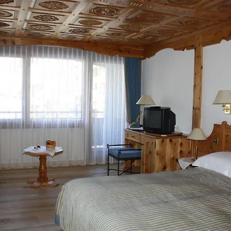 Swiss Alpine Allalin Hotel 4*