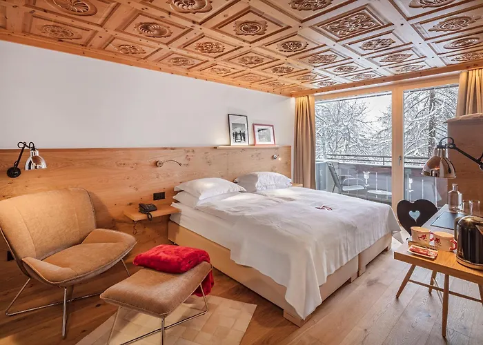 Hotel Swiss Alpine Allalin 4*