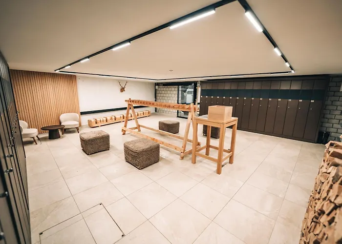 Swiss Alpine Allalin Готель