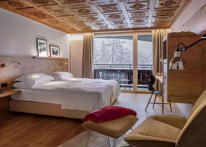 Hotel Swiss Alpine Allalin 4*