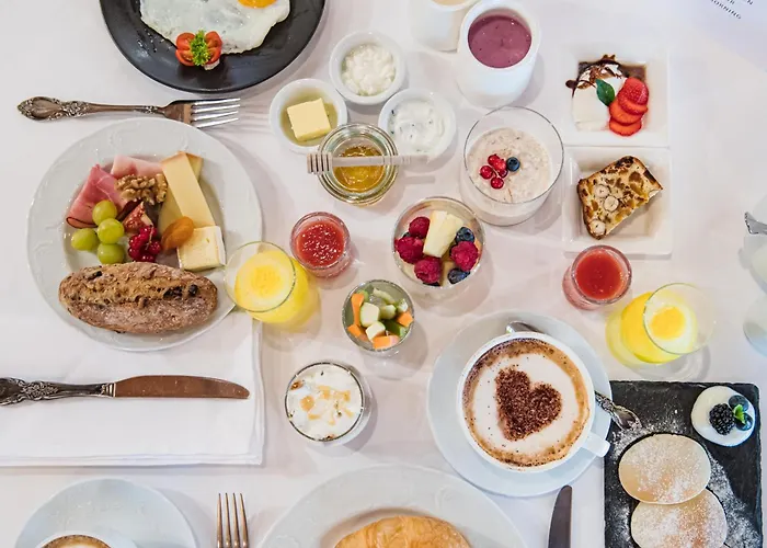 Swiss Alpine Allalin Готель