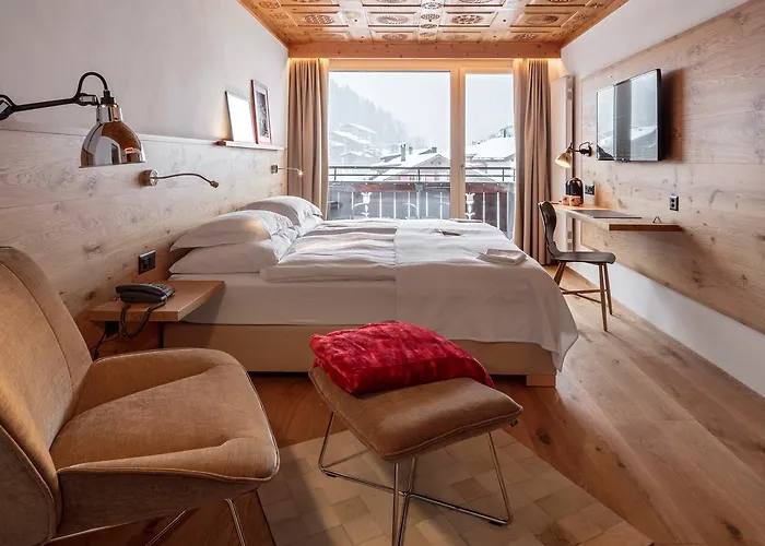 Swiss Alpine Allalin Готель