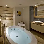 Ξενοδοχείο Swiss Alpine Allalin 4*
