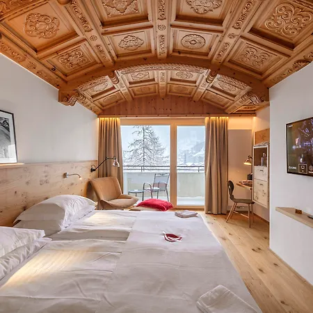 Szálloda Swiss Alpine Allalin