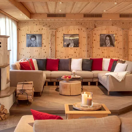Swiss Alpine Allalin Szálloda 4*